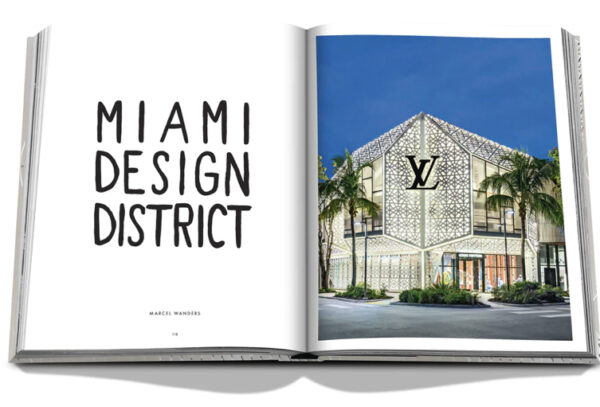 Assouline - Louis Vuitton Skin: Architecture of Luxury (Singapore Edition)