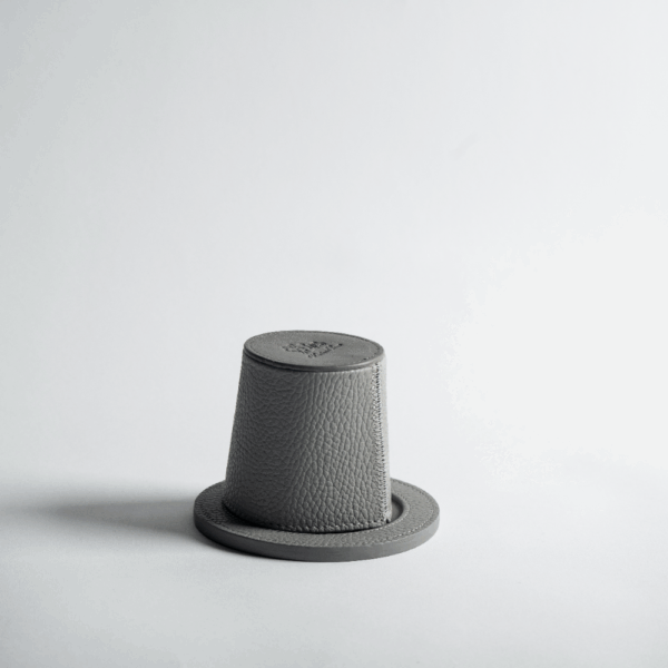 Hector Saxe Paris - Liar's Dice Grey